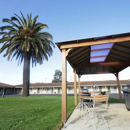 Golden Palms Motel Geelong Exteriör bild
