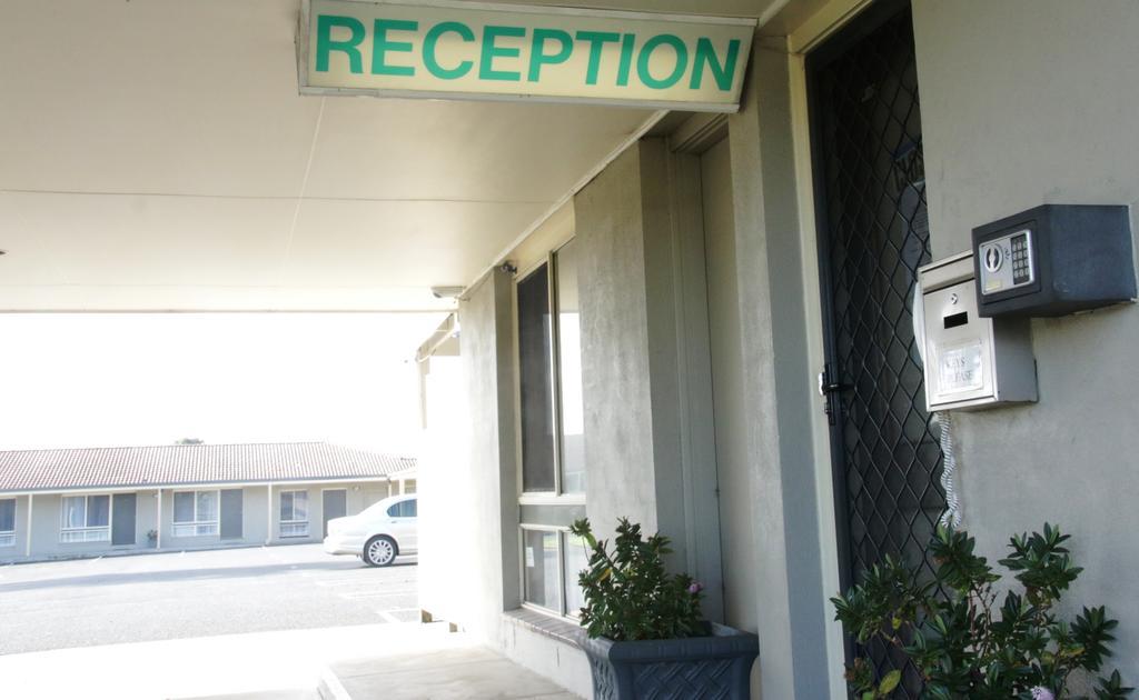 Golden Palms Motel Geelong Exteriör bild